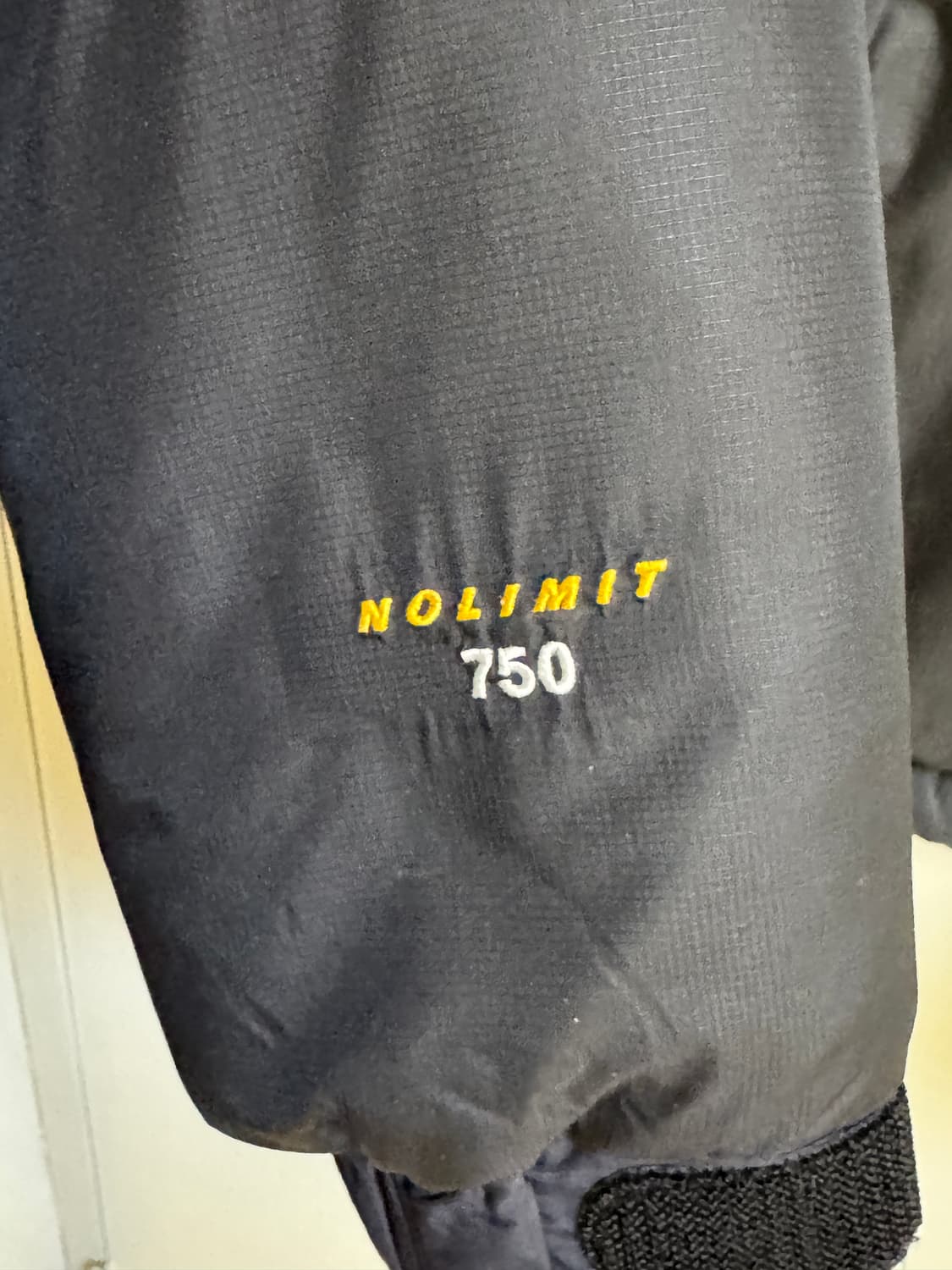 네파 남성 패딩 90(S) 검정색 상품이미지4