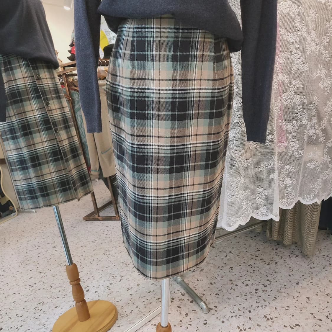 내츄럴뷰티베이직 체크 랩스커트 상품이미지8