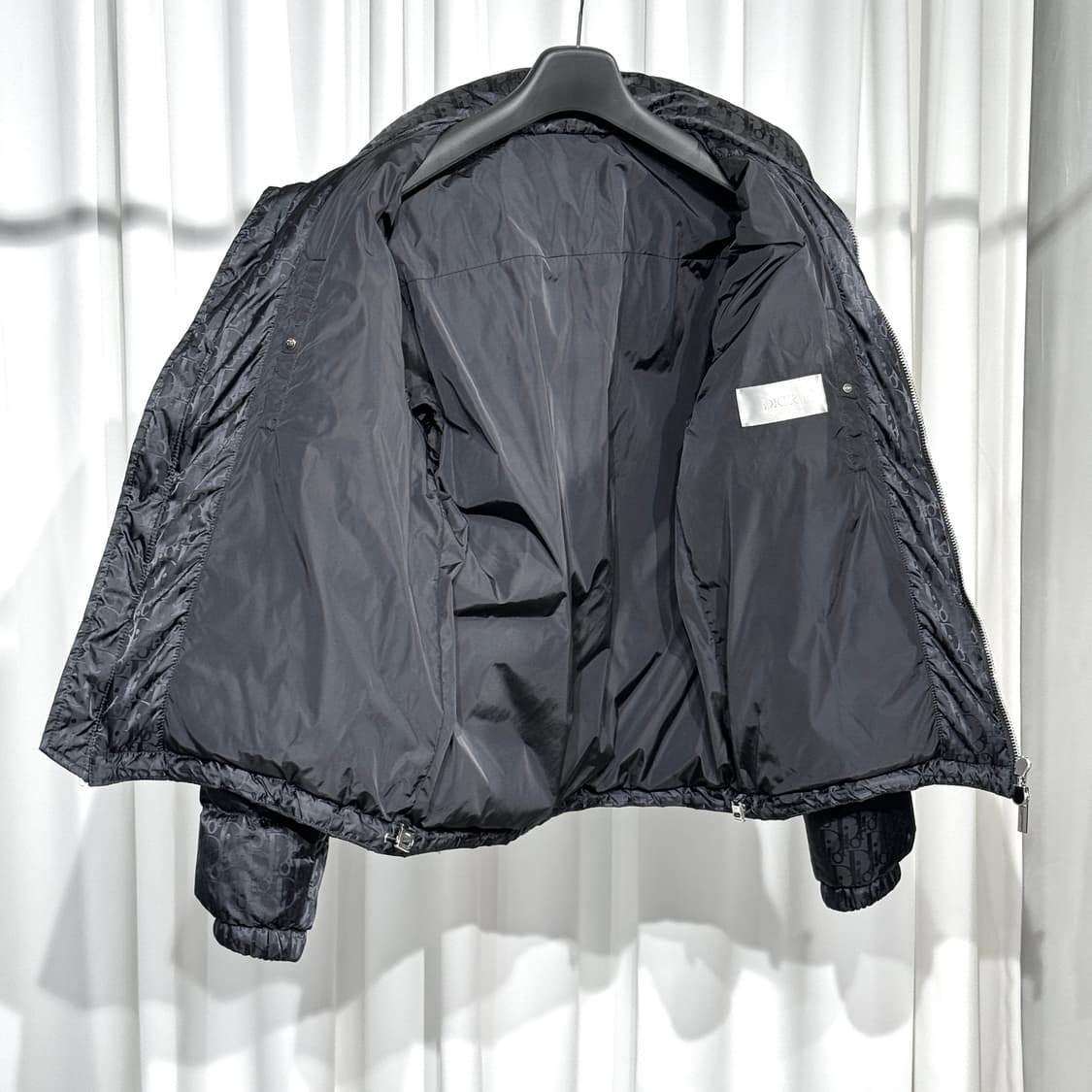 [정품] 24FW 디올 오블리크 테크니컬 자카드 패딩 48 블랙  상품이미지4