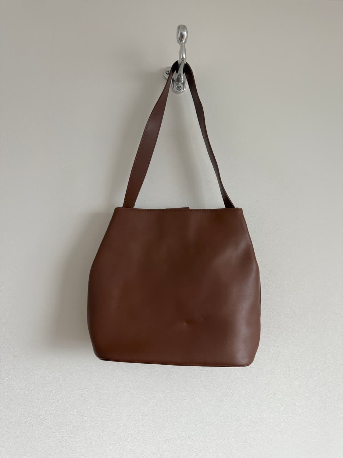 로서울(ROH) 레더 호보 숄더백 상품이미지7