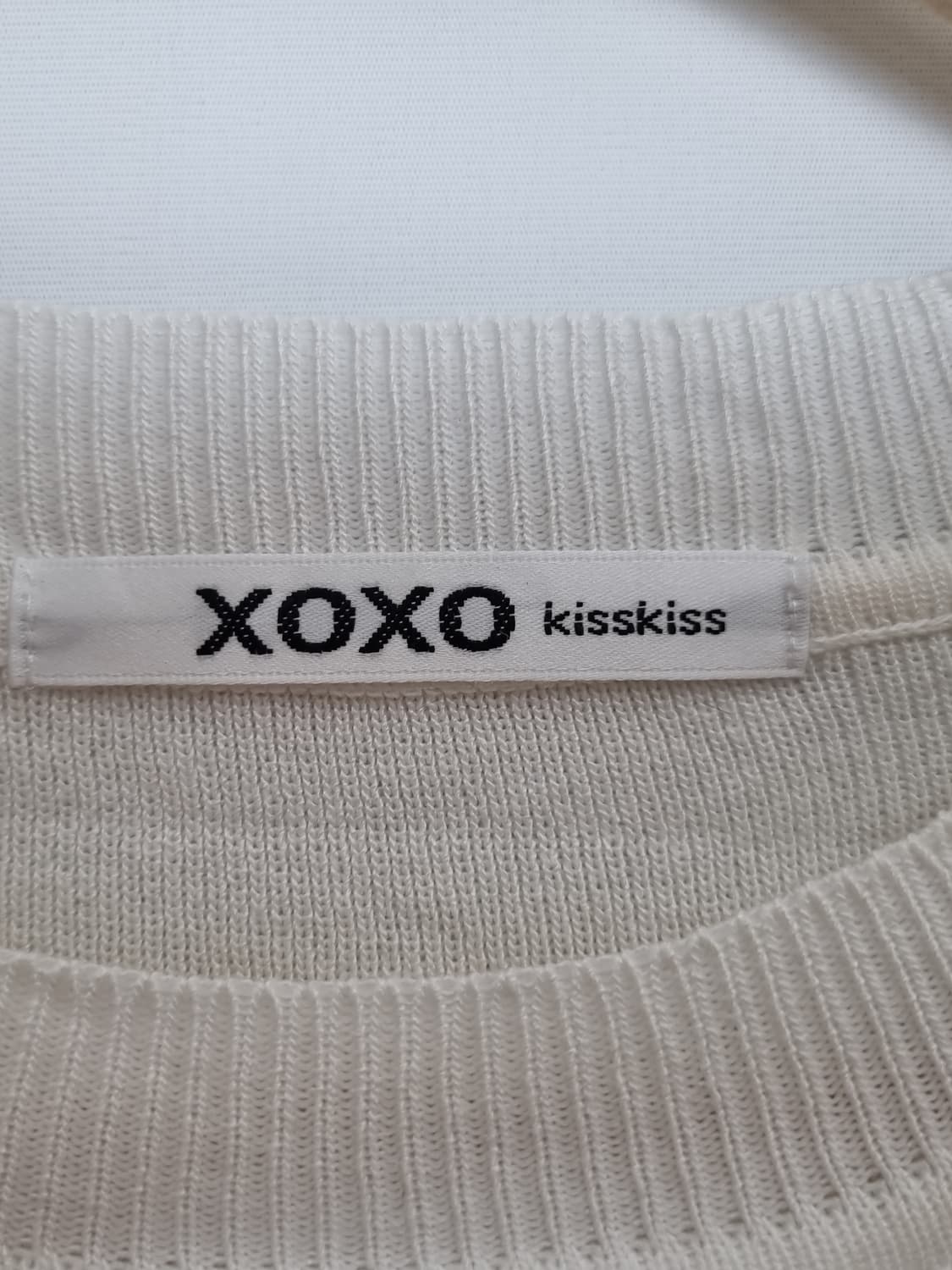 XOXO 화이트 레터링 반팔 크롭 니트   상품이미지5
