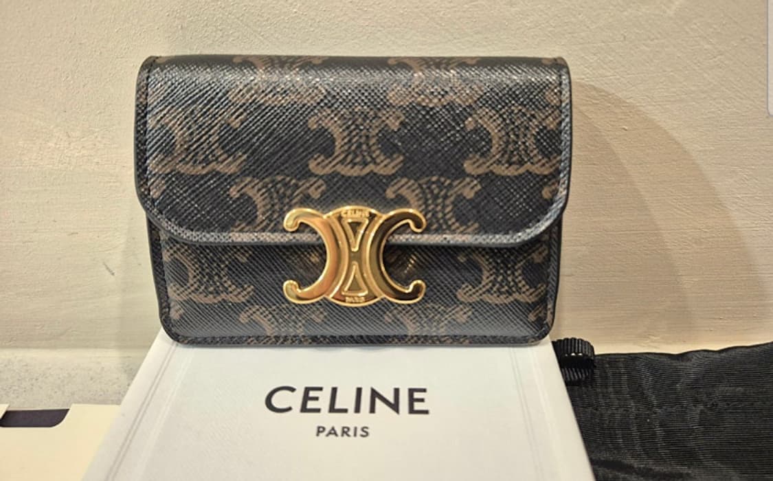 셀린느 정품 트리옹프 카드지갑 풀박스 판매합니다 상품이미지2