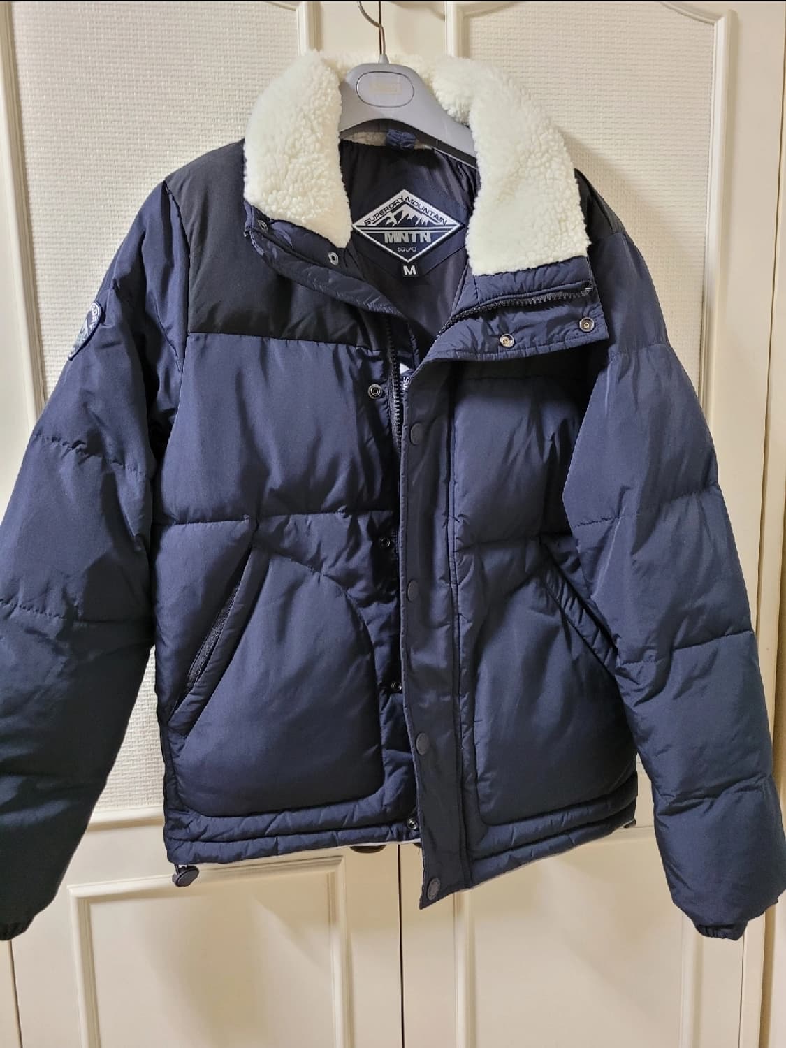 Superdry 시리즈 마운틴 다운패딩 M 사이즈 (170-95사이즈)  상품이미지1