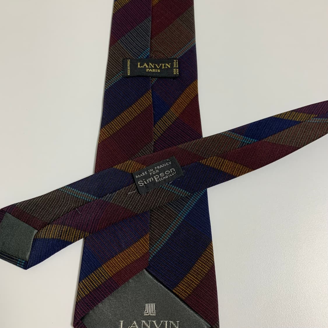 랑방(LANVIN) 레지멘탈 명품 정장넥타이 클래식룩 코디 A+등급 상품이미지7