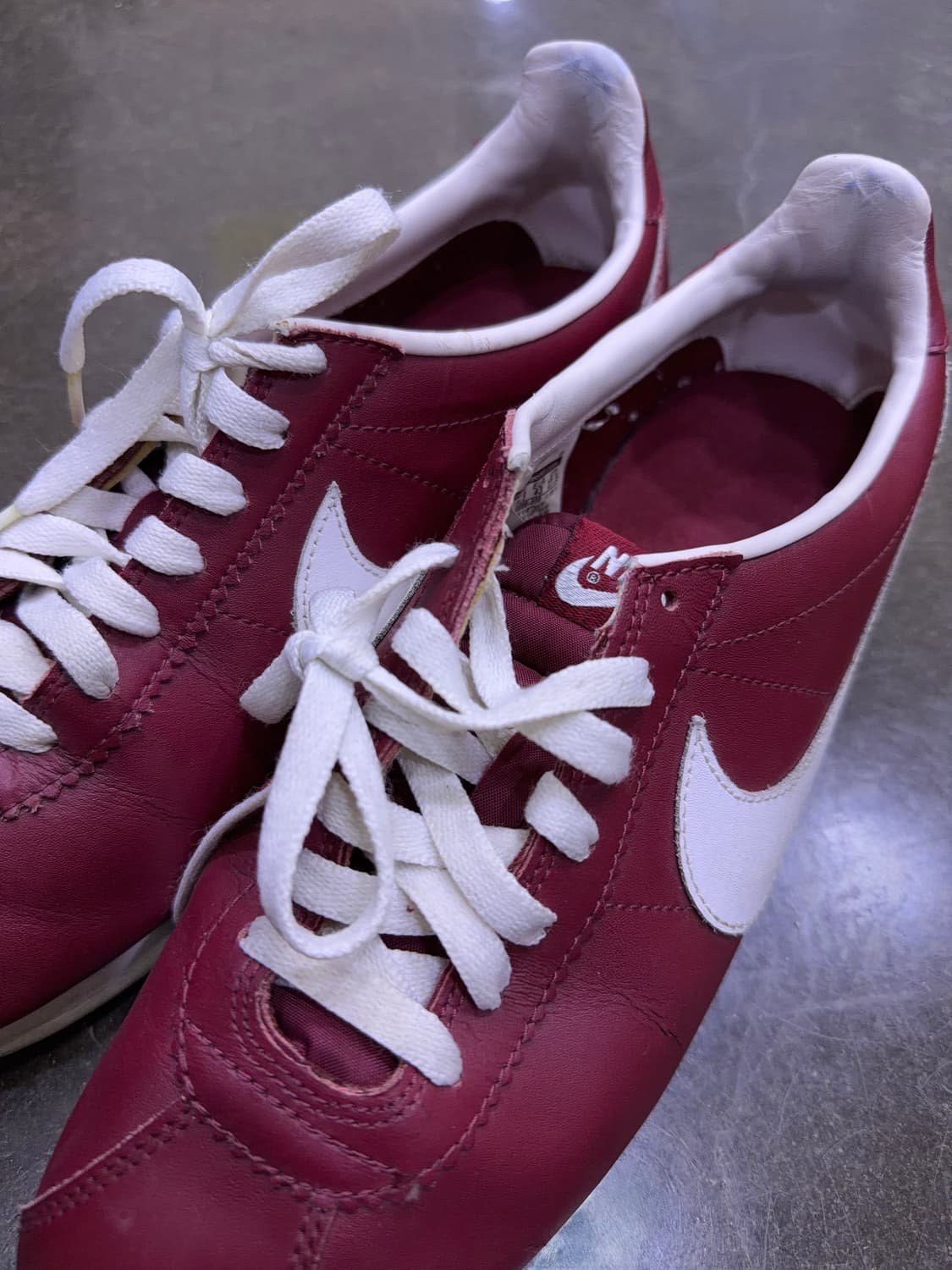 나이키 클래식 코르테즈 가죽 레더 버건디 화이트 스니커즈 275 상품이미지4