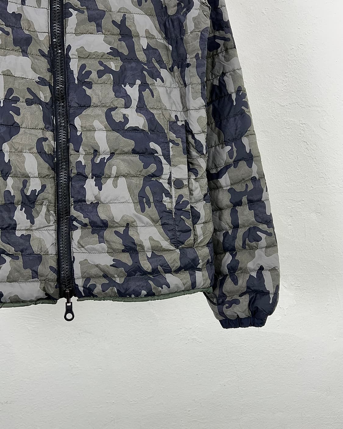 듀베티카 리버시블 카모 플라주 라이트 웨이 풀집업 구스 다운 자켓 상품이미지6