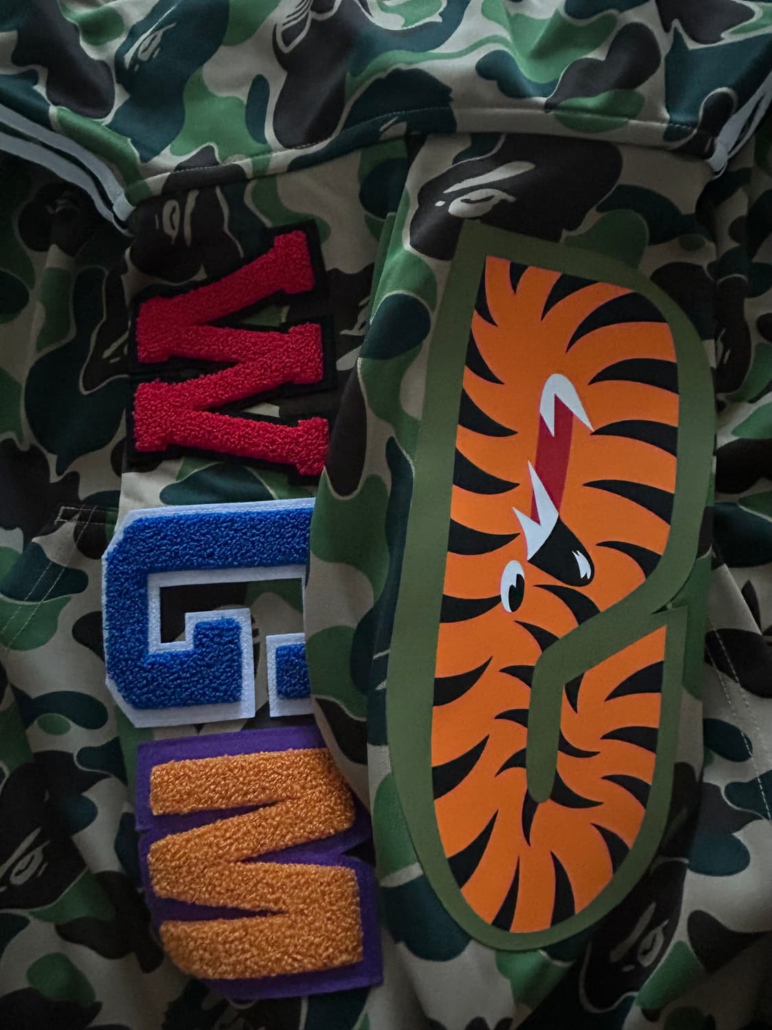 베이프 아디다스 월드컵 기념 샤크후드 상품이미지3