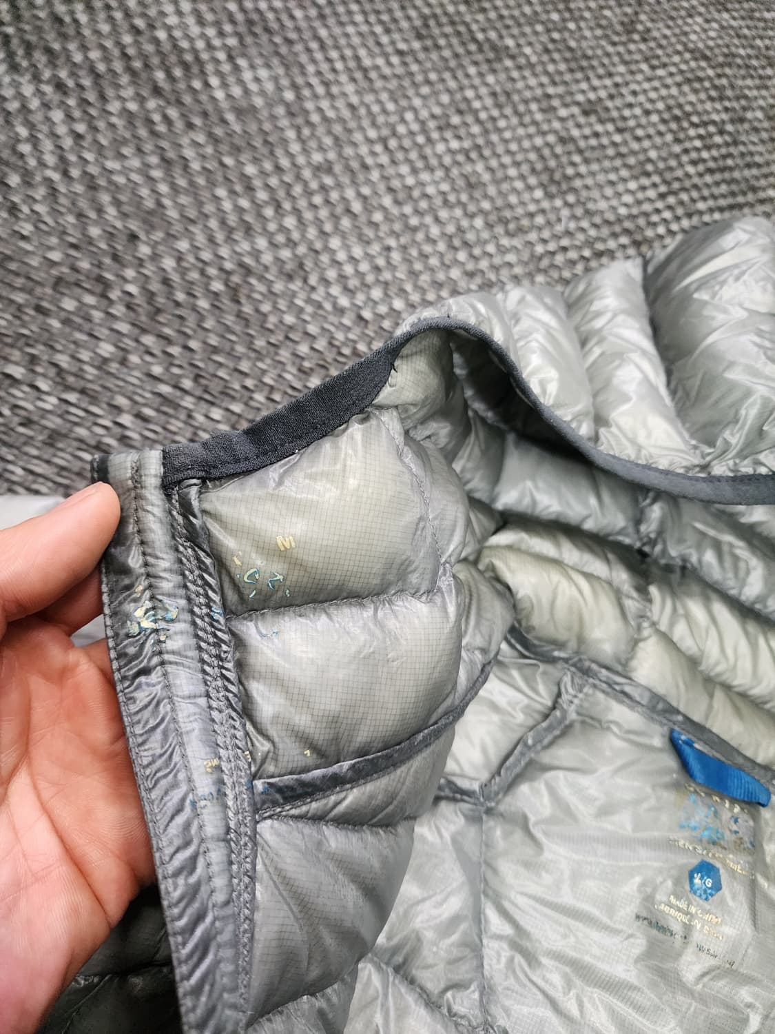 마운틴하드웨어 후드 경량 다운패딩 100 L 사이즈  상품이미지6