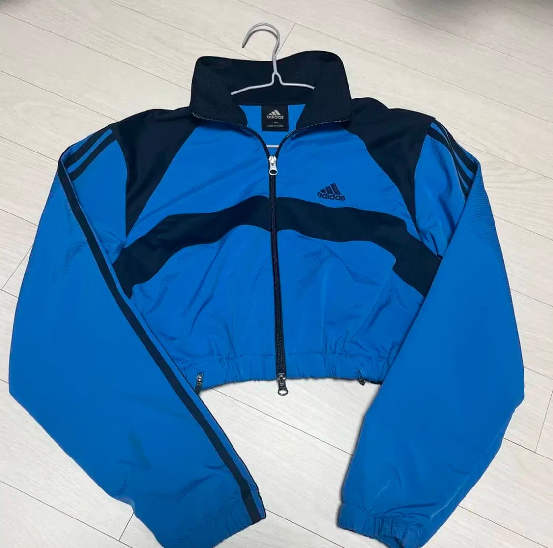 김코디 재미삼아 리폼 크롭 빈티지 커스텀 바막 아디다스 바람막이 집업 상품이미지1