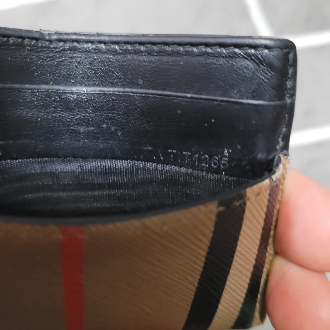 정품 버버리 체크 카드지갑 상품이미지7