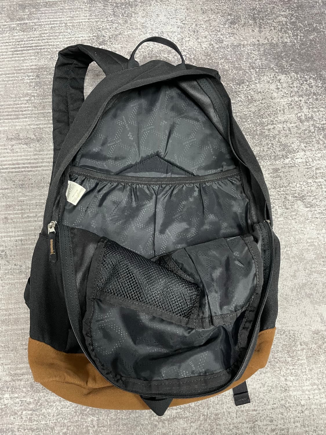 mont- bell 스웨이드 배색 백팩 상품이미지8