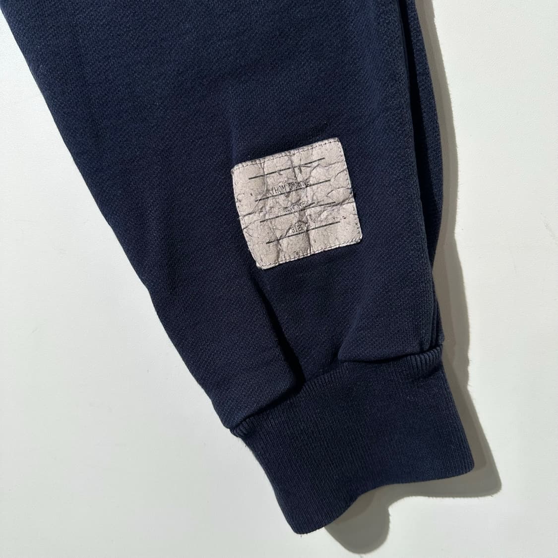 (매장판) 톰브라운 사선 스웨트 조거 팬츠 네이비  상품이미지5