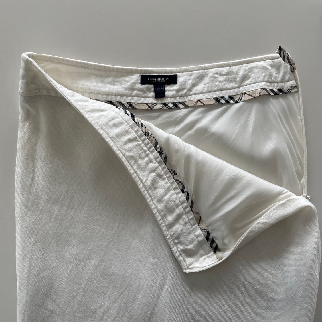 버버리 수입택 화이트 린넨 스커트 상품이미지6