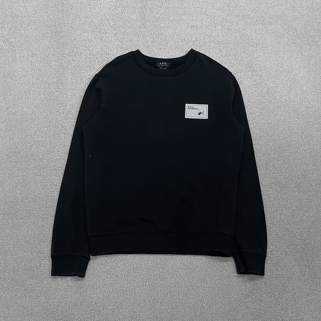 아페쎄 A.P.C 닐 패치 크루넥 맨투맨 블랙 상품이미지1