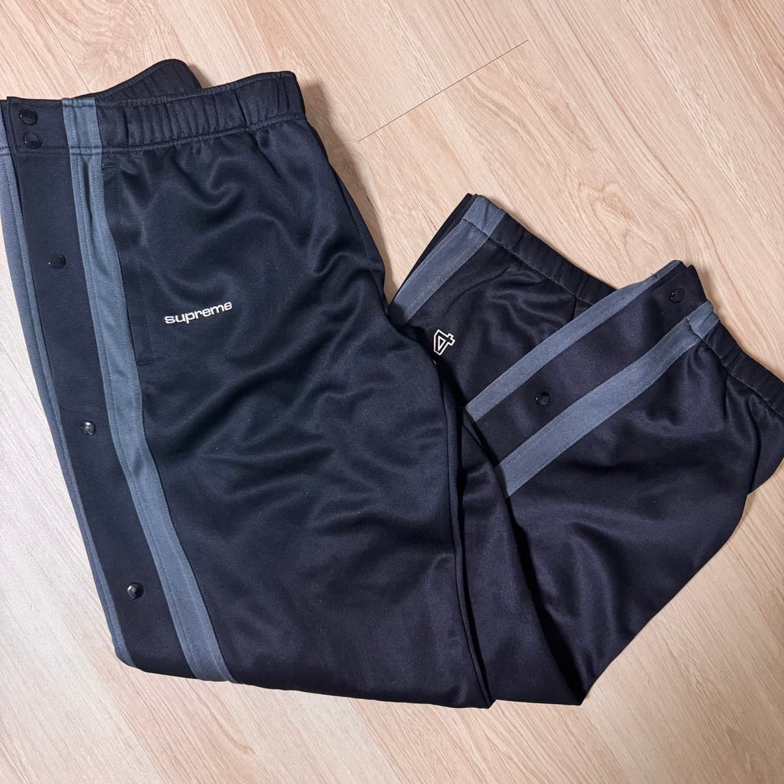 (L) 슈프림 엄브로 트랙팬츠 상품이미지2