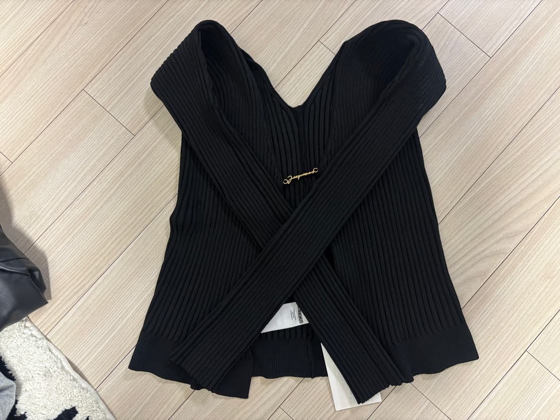 자크뮈스 라 메이 프랄루 가디건 블랙 40 상품이미지1