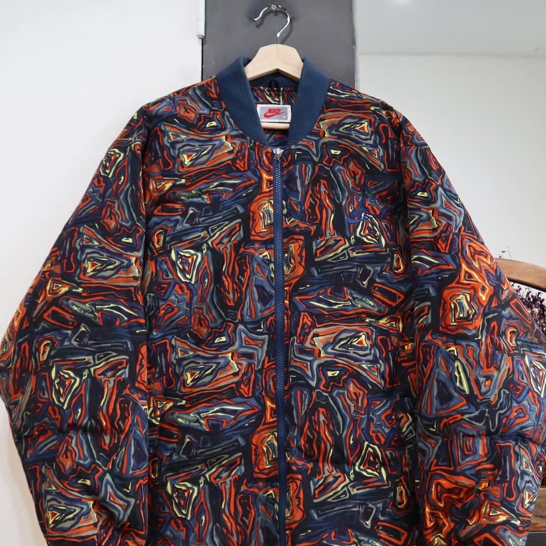 나이키 90s 기하학패턴 덕 다운 패딩   상품이미지2