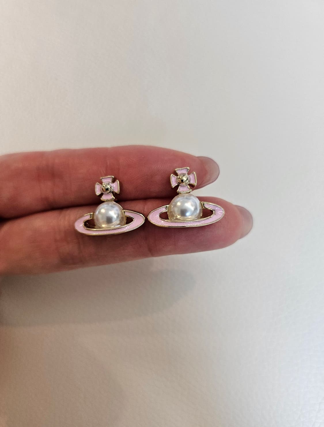 비비안웨스트우드 업사이클링 진주 핑크우주선 귀걸이 상품이미지8