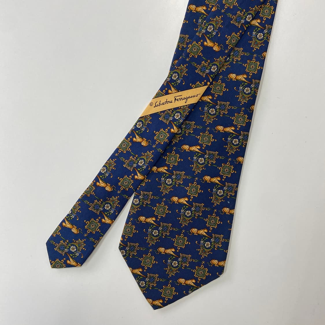 페레가모(Ferragamo) 명품 정품 넥타이 상품이미지2