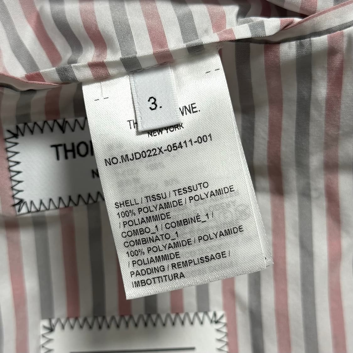 [새상품/선물가능] 24FW 톰브라운 사선완장 후드 경량패딩 블랙 상품이미지7