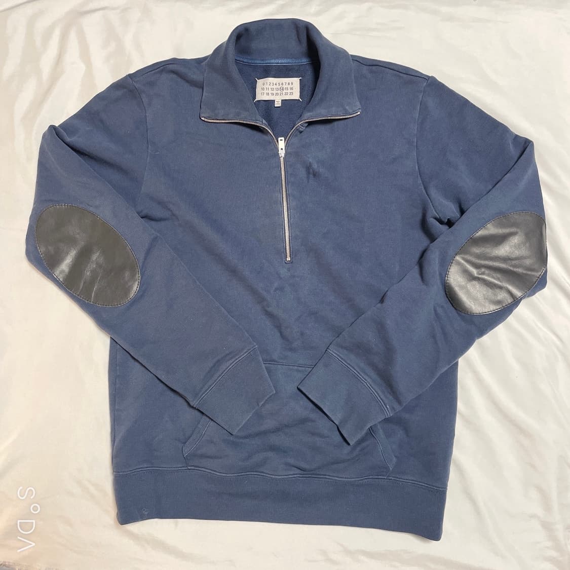 마르지엘라 엘보우패치 하프집업 맨투맨 네이비 상품이미지1