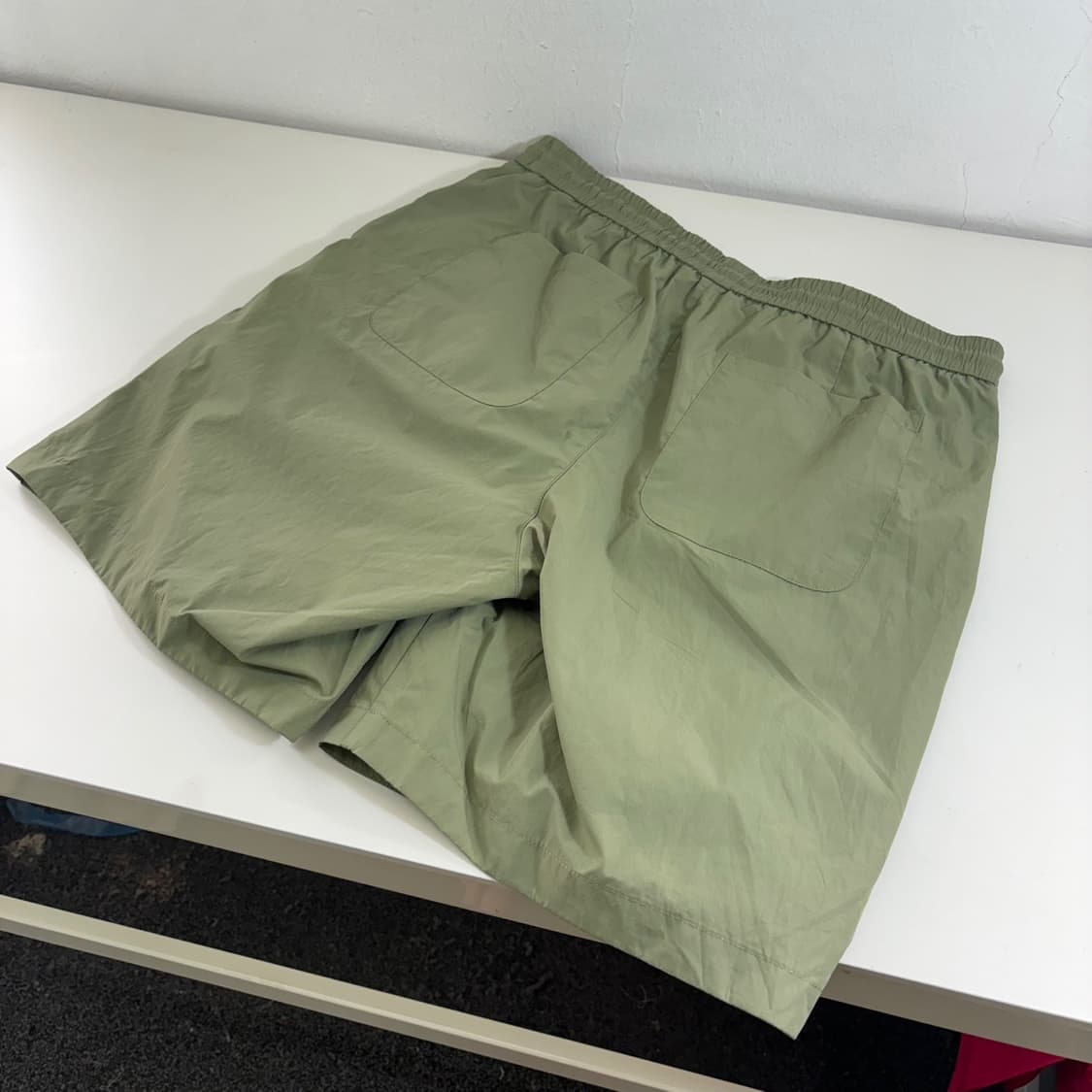 새거급 L-XL 프랭크스톤 카키 와이드핏 나일론쇼츠 상품이미지4