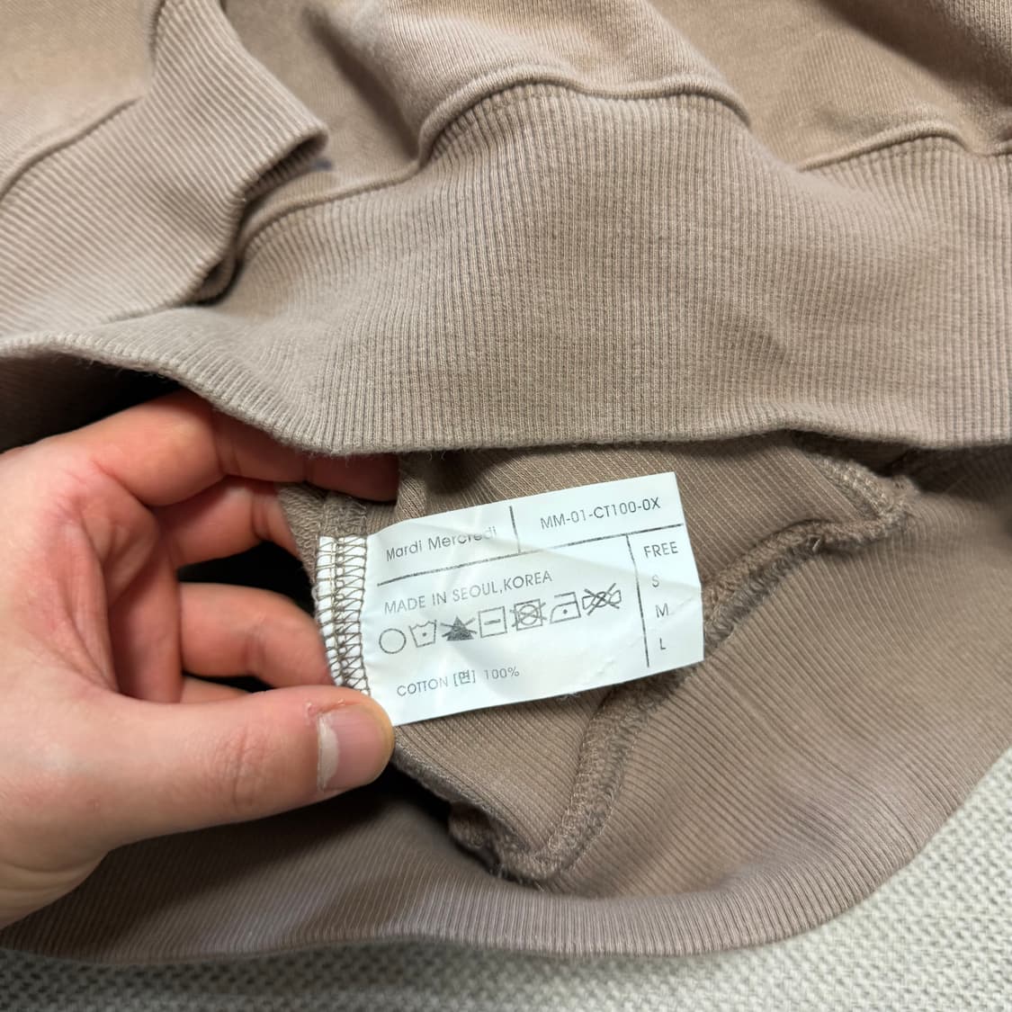 마르디 메크르디 시그니처 플라워 맨투맨 상품이미지3