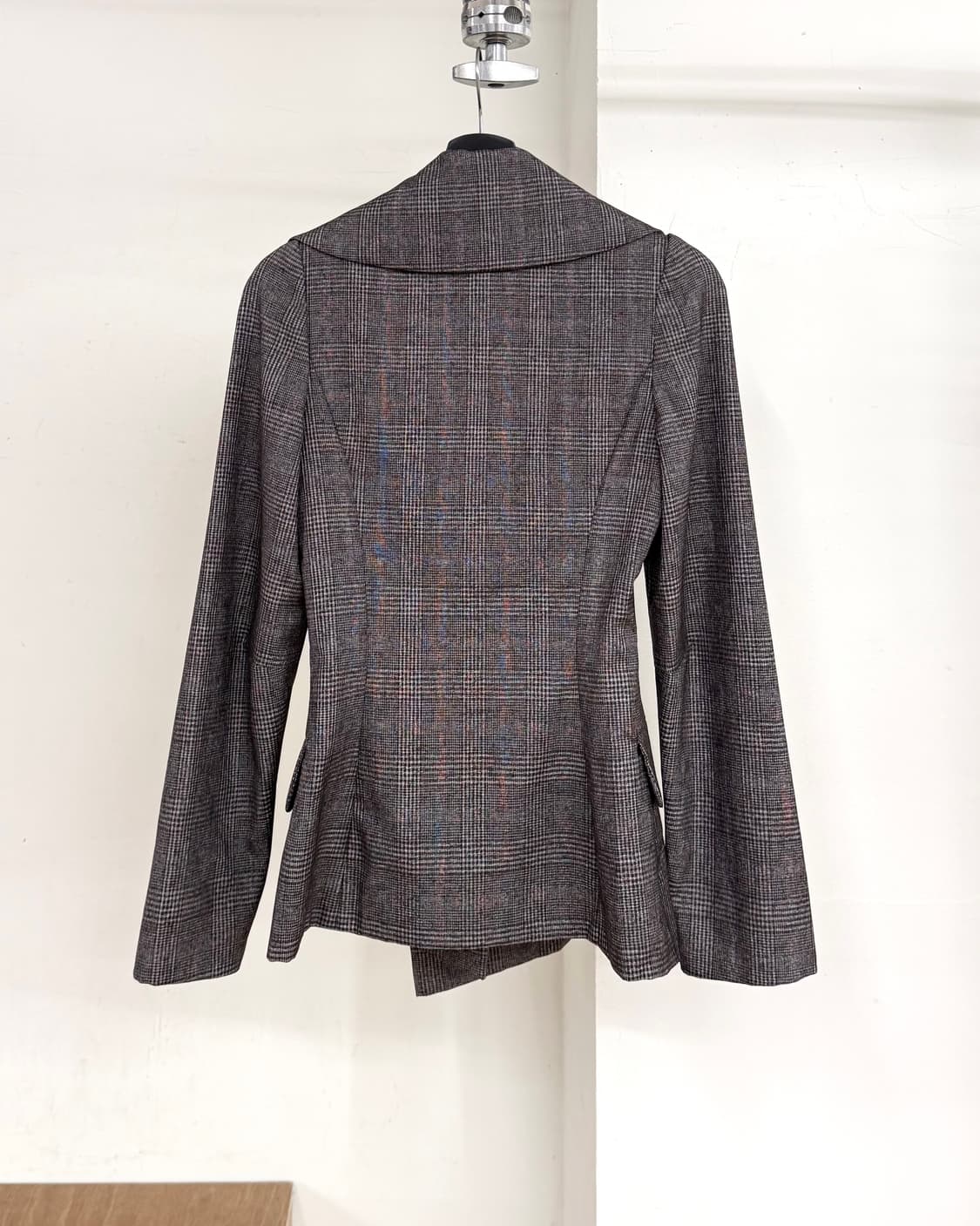 비비안 웨스트우드 브라운 체커드 블레이저 상품이미지6