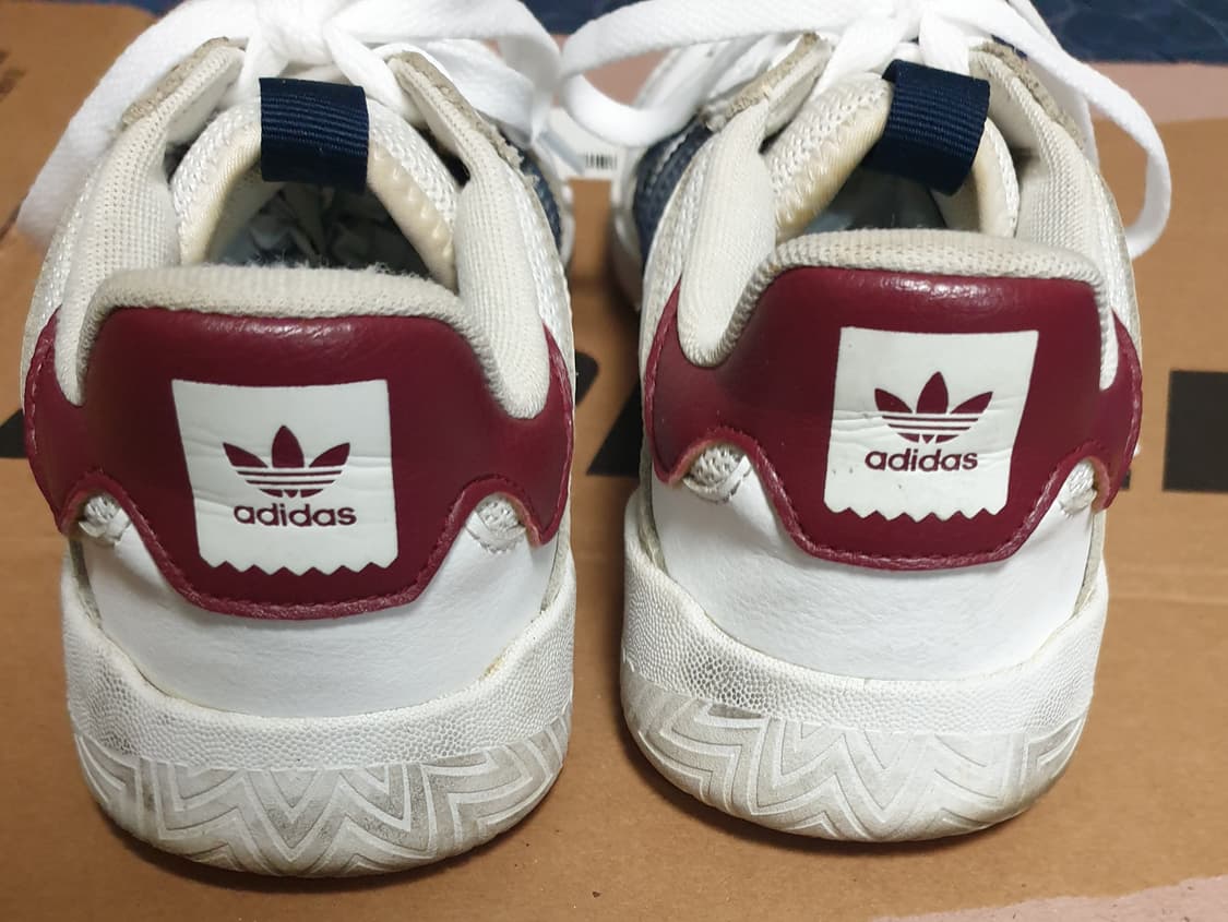 아디다스 스니커즈 화이트 (260) 상품이미지4