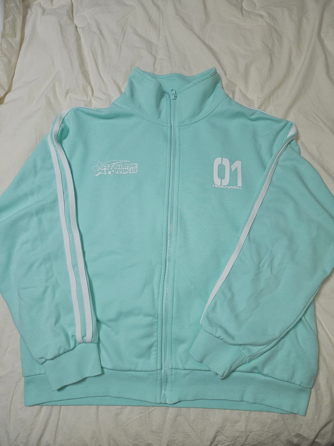 하츠네미쿠 스파오 콜라보 트랙 자켓 상품이미지3