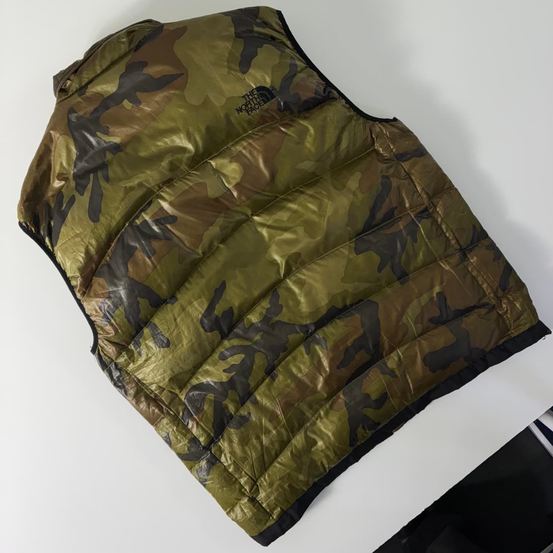 The norhface  노스페이스 카모 패딩 베스트  상품이미지3