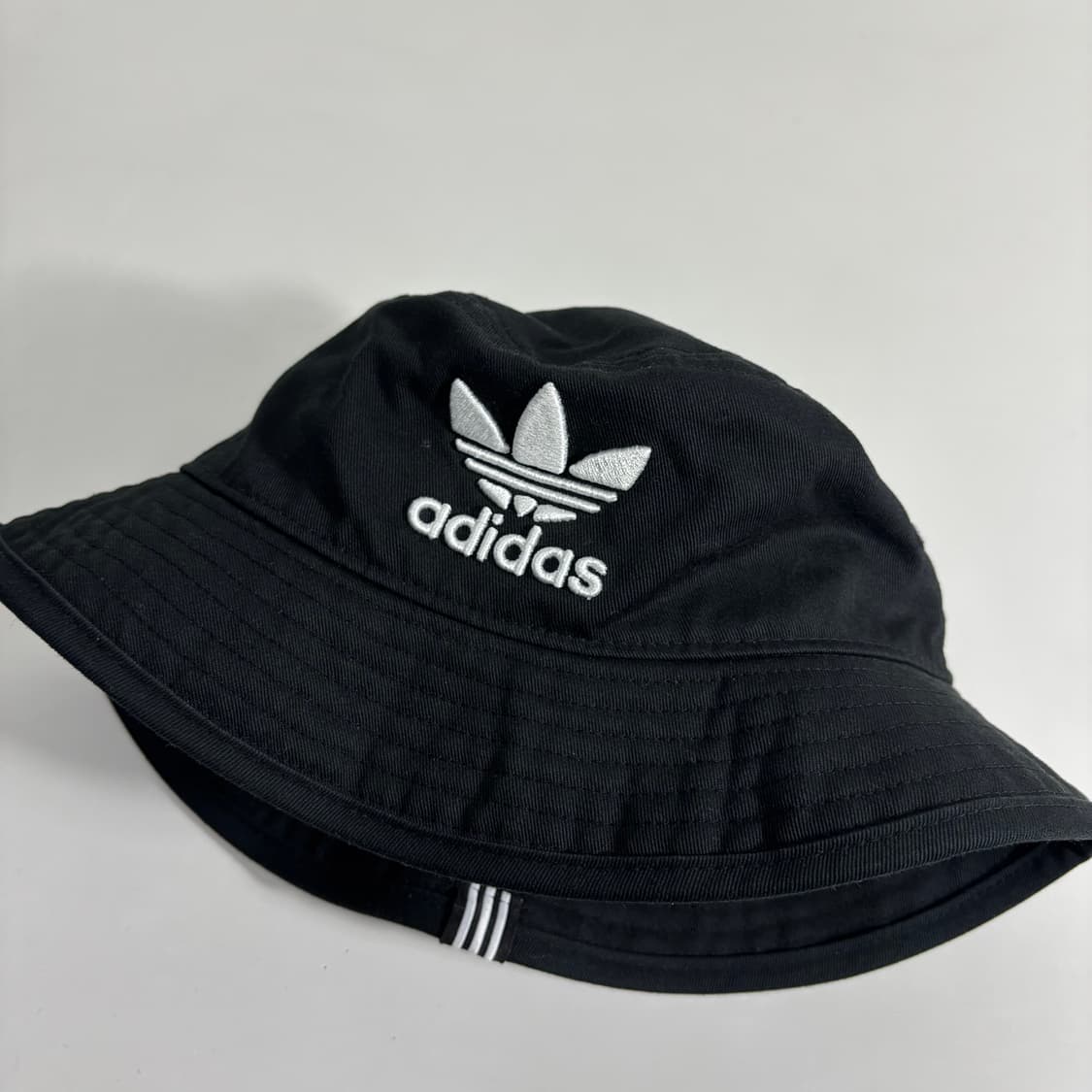 OS 아디다스 오리지날 블랙 불꽃로고 코튼 버킷햇 상품이미지3