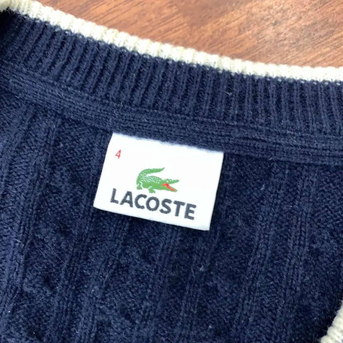 100 라코스테 네이비 브이넥 니트 상품이미지3