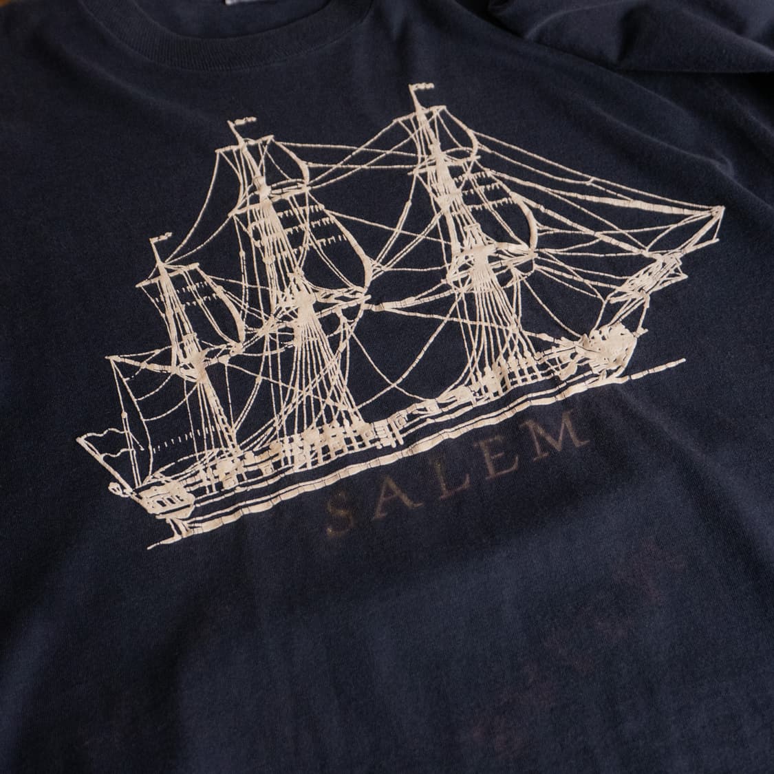 90s SALEM SHIP T shirt / XL 상품이미지2
