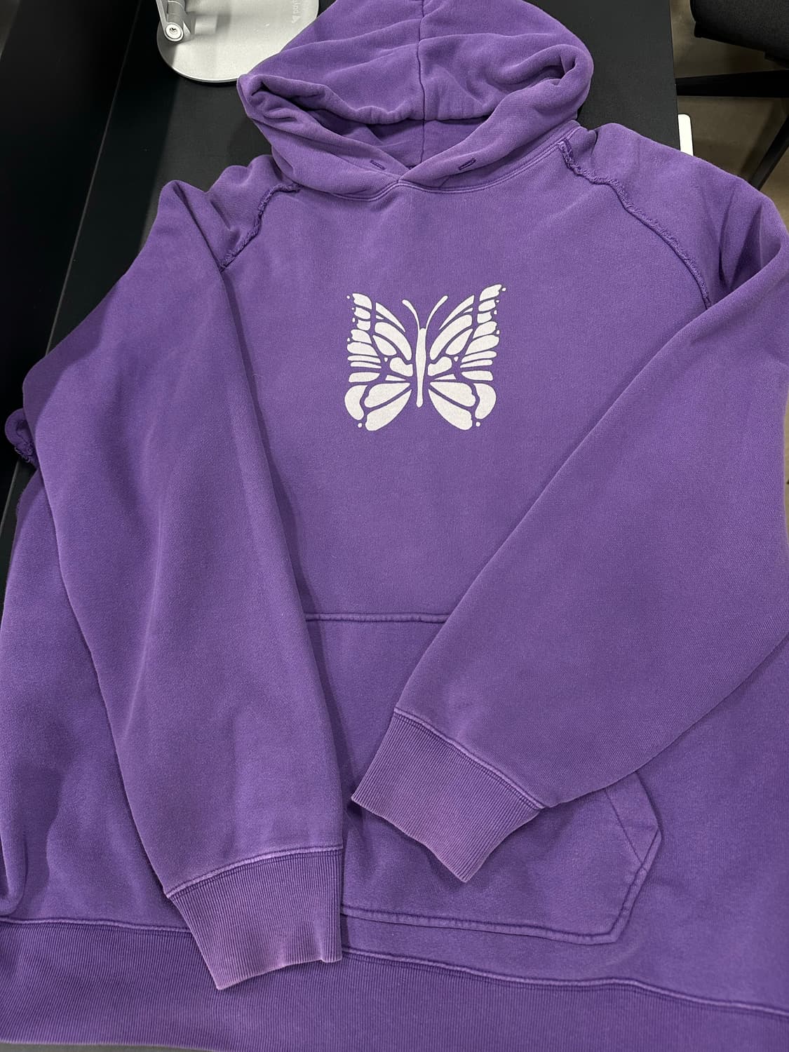 니들스 빠삐용 후드티 상품이미지5