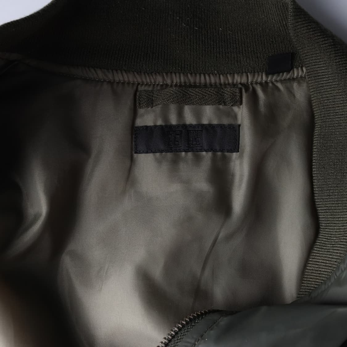 유니클로 클래식 MA-1 항공점퍼 상품이미지6