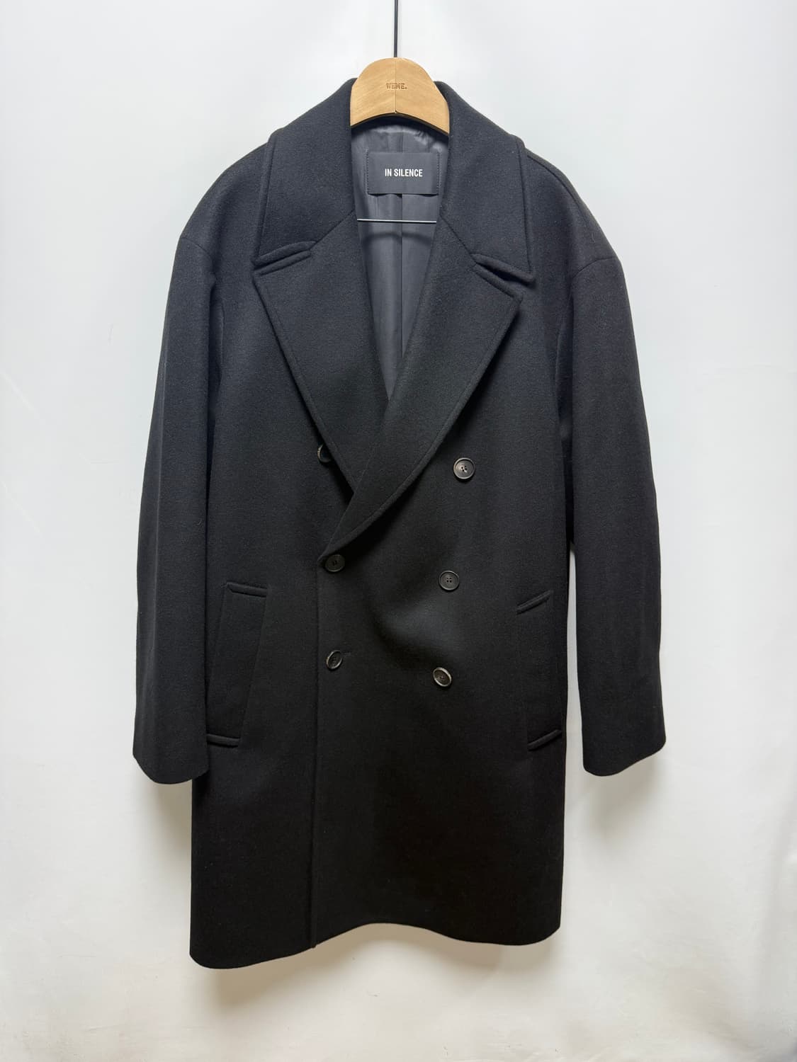 인사일런스 코트 상품이미지1