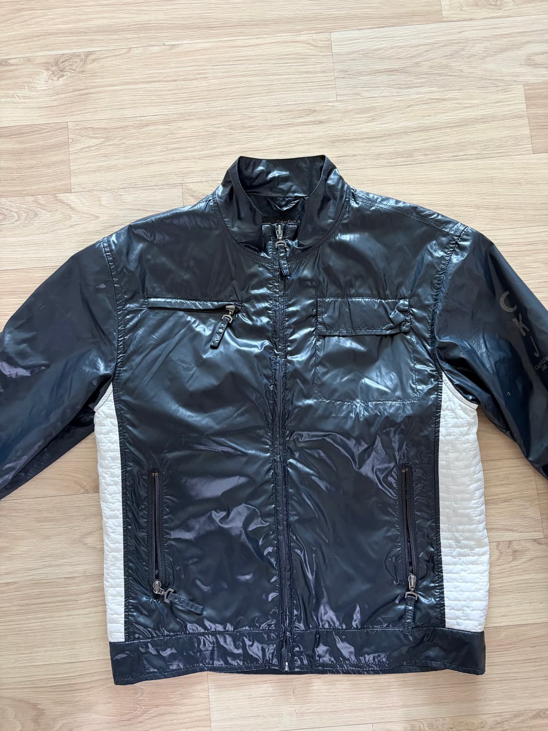 켈빈클라인 바람막이 상품이미지2