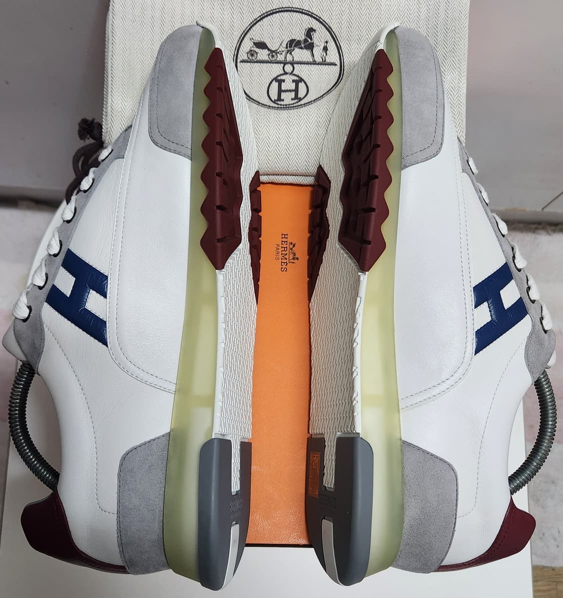 [정품] 에르메스 트레일 스니커즈 카프스킨 멀티꼴로르 블랑42.5 새상품 상품이미지3