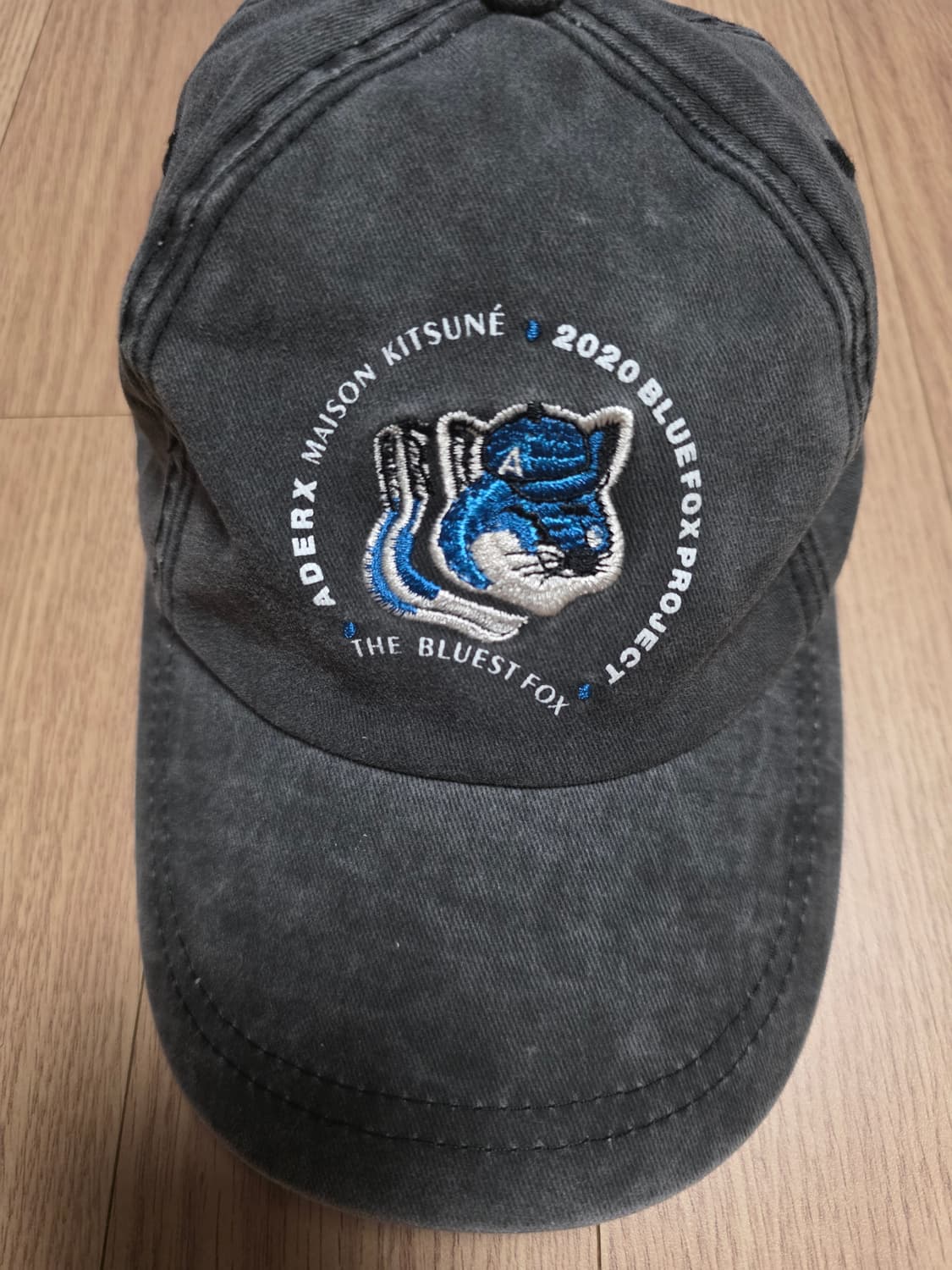 아더에러 X 메종키츠네 볼캡 상품이미지1