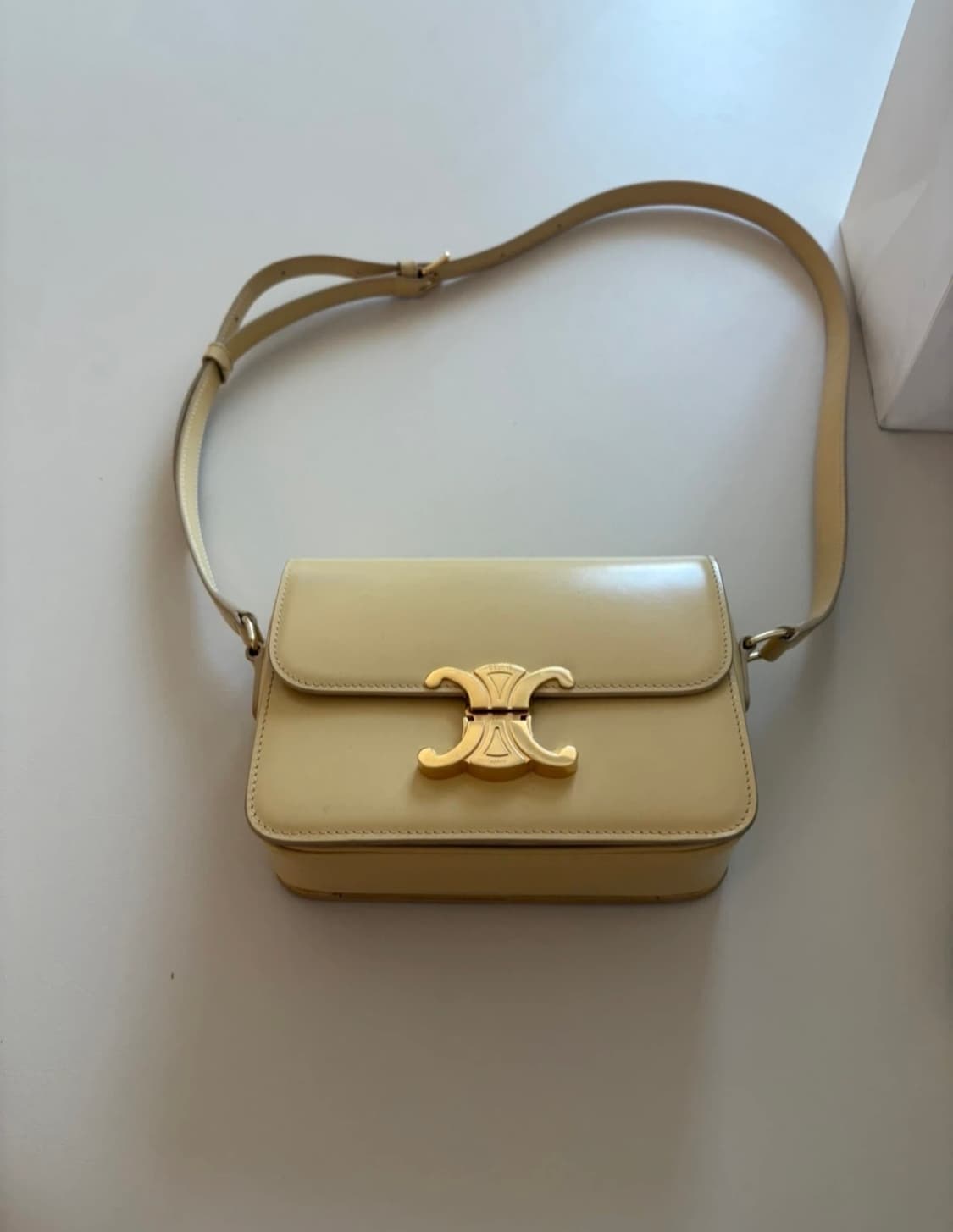 셀린느 틴 크리옹프 상품이미지1