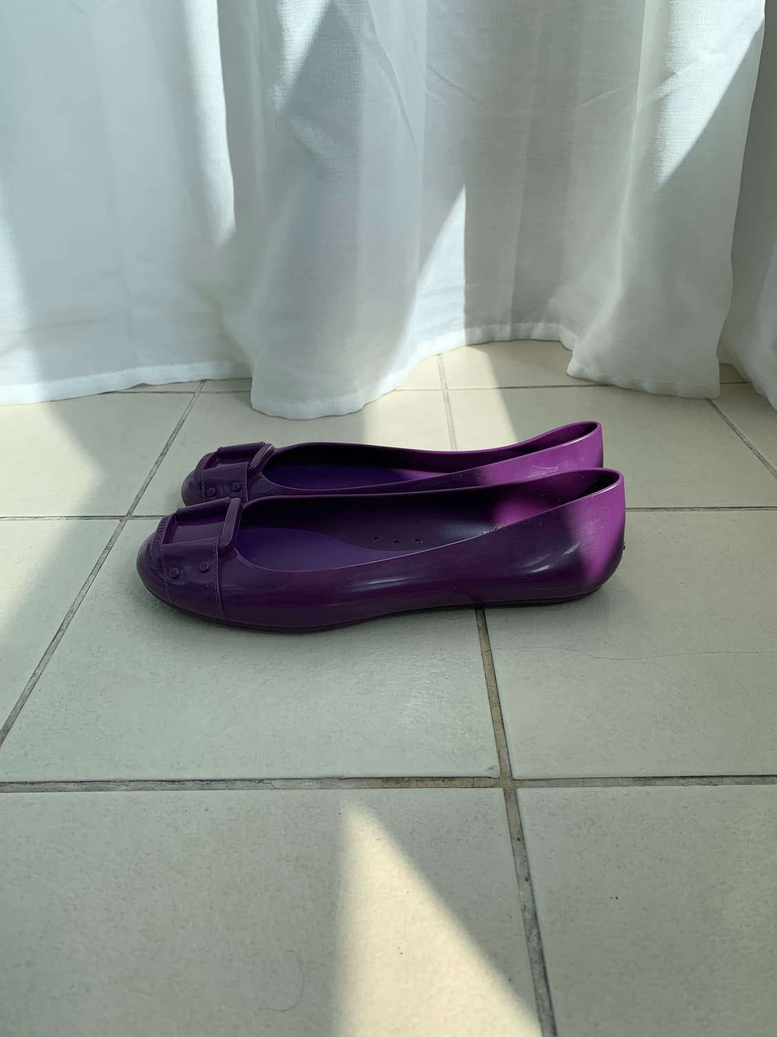 Jimmy choo purple flat jelly shoes 상품이미지4