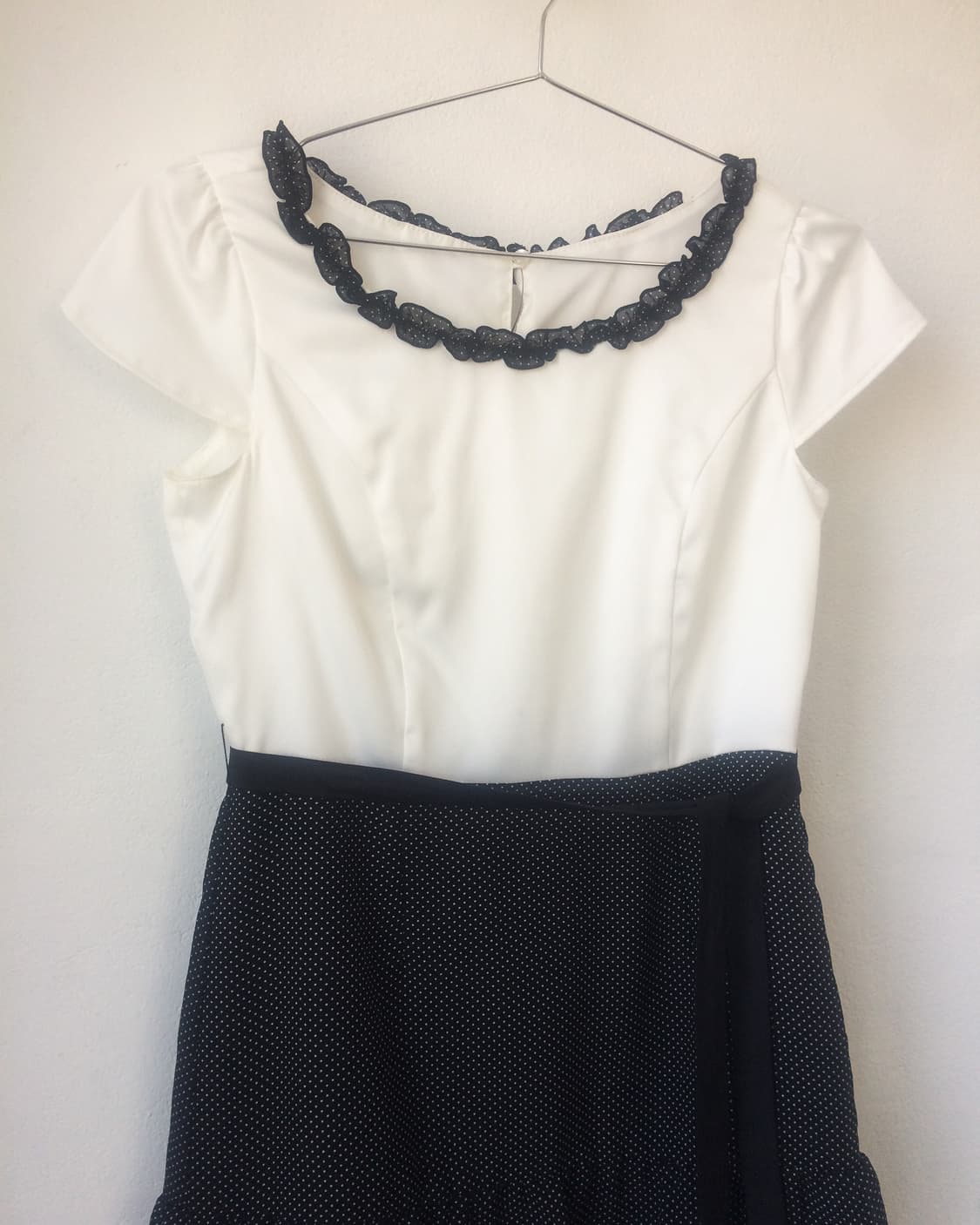 Dot pattern frill belted onepiece 상품이미지2