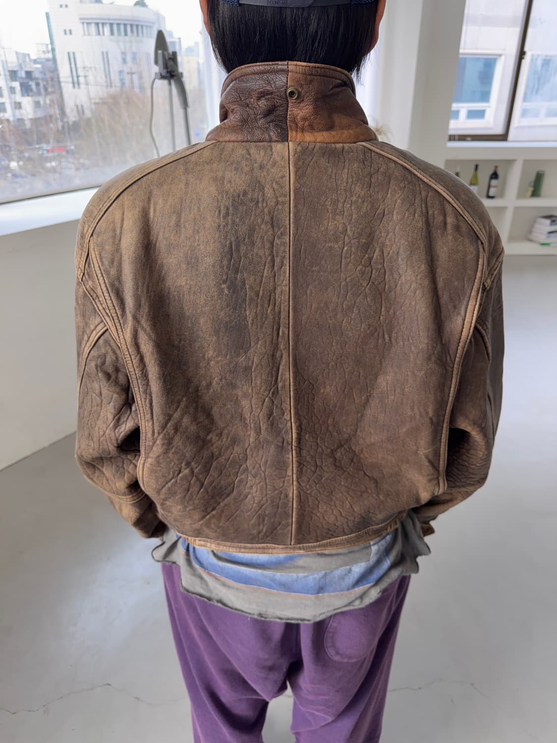 Vtg sheep skin bomber jacket 상품이미지6