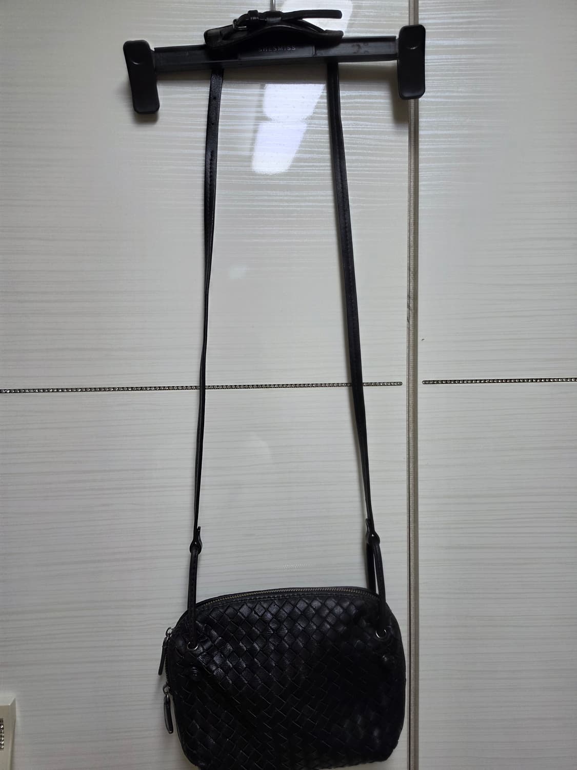 보테가베네타위빙크로스백 24/19센티  상품이미지2