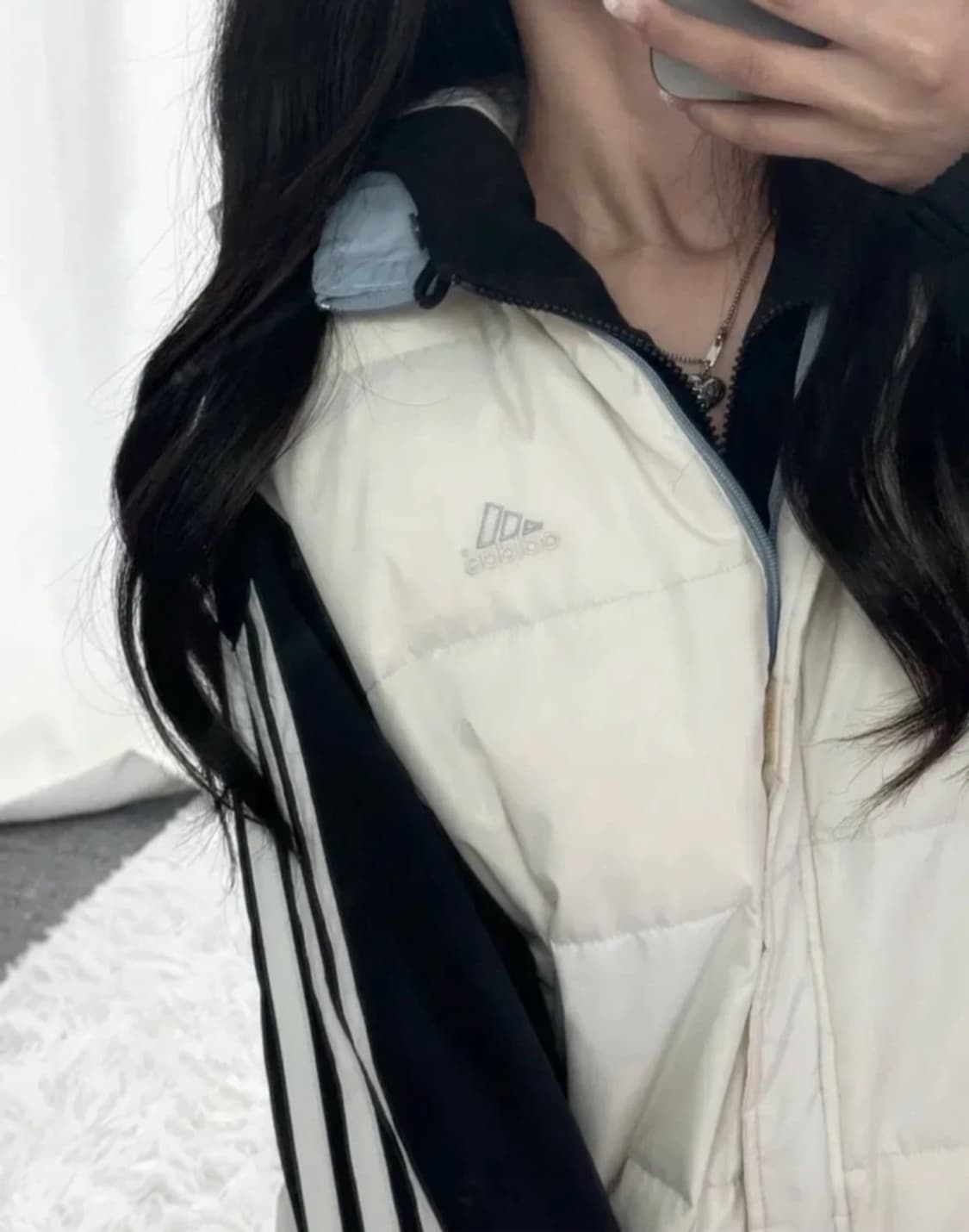 아디다스 스카이블루 후드조끼패딩 유일매물 상품이미지1