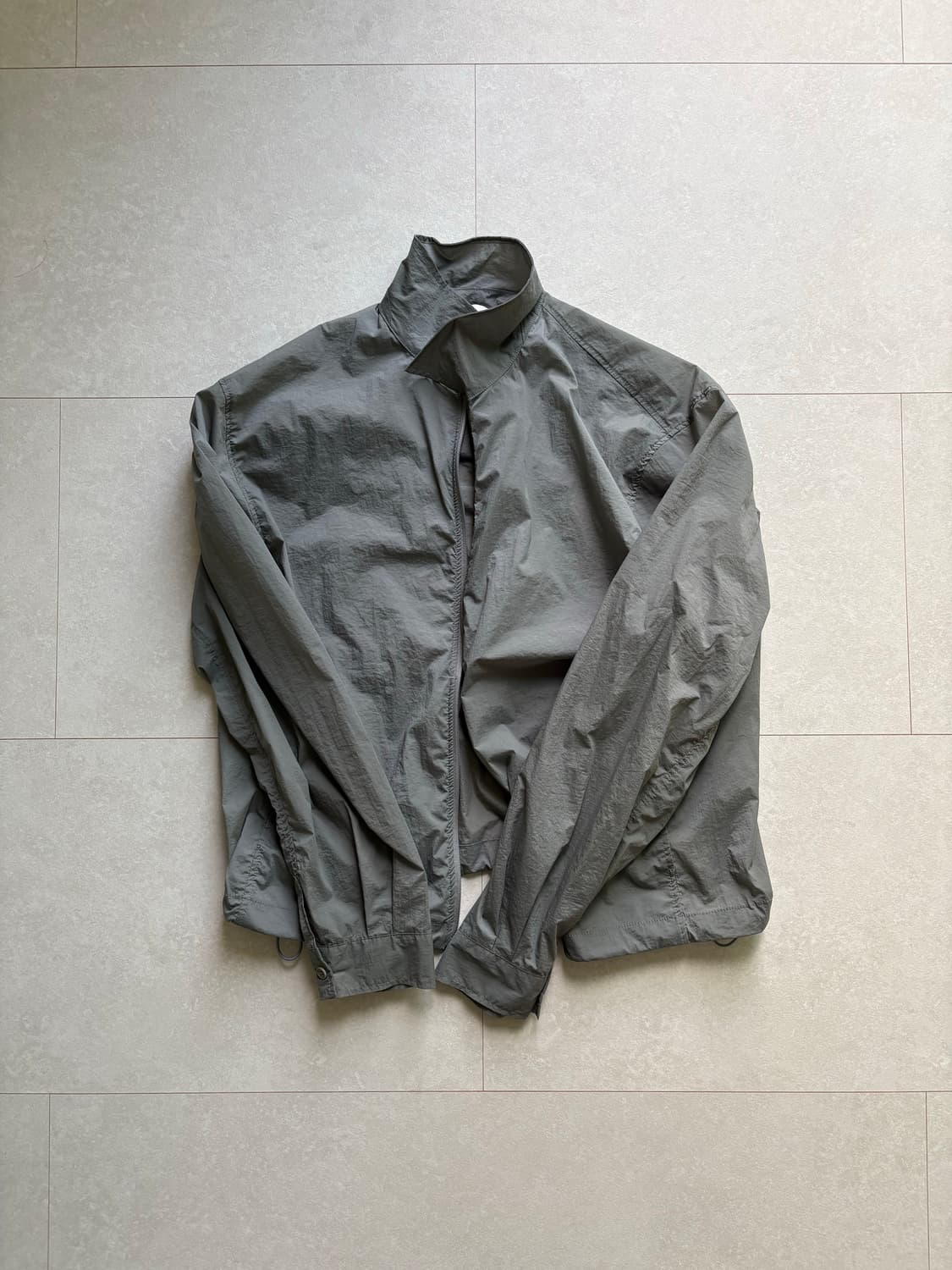 [M] 아모멘토 시어 집업 셔츠 그레이 상품이미지2