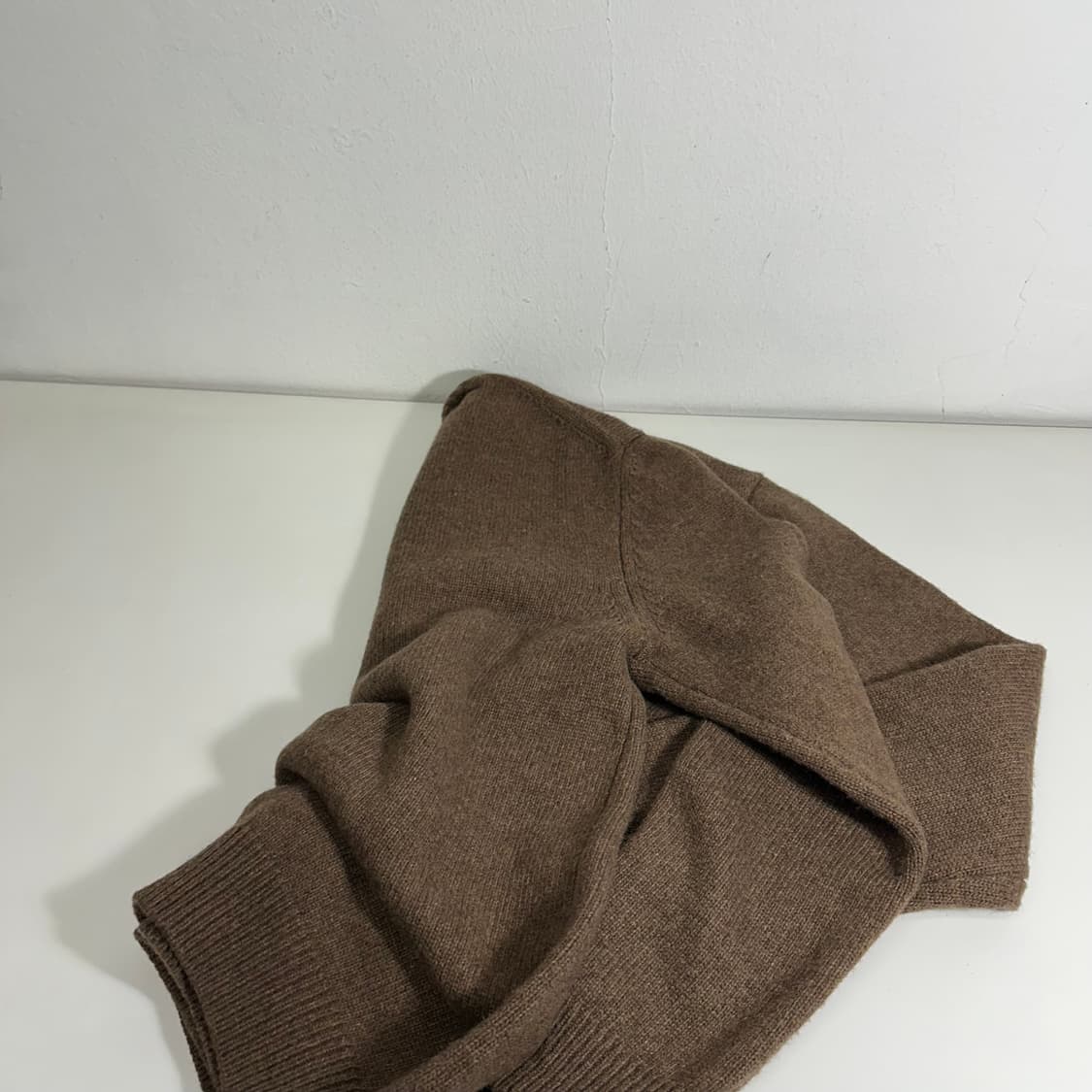 M 로건 브라운 라운드니트 상품이미지5