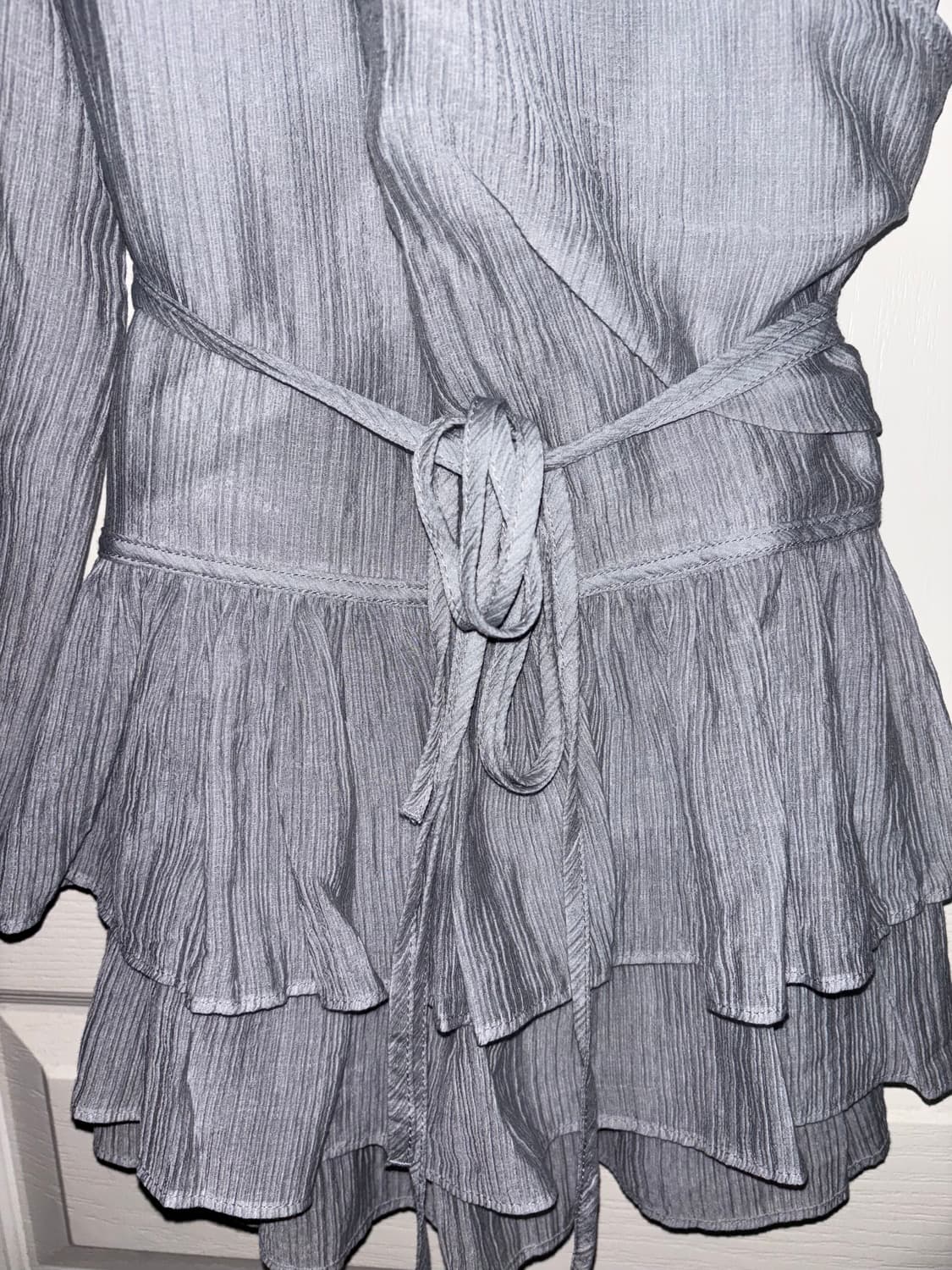 Ouro frill blouse set-up 아우로 프릴 블라우스 셋업 상품이미지3