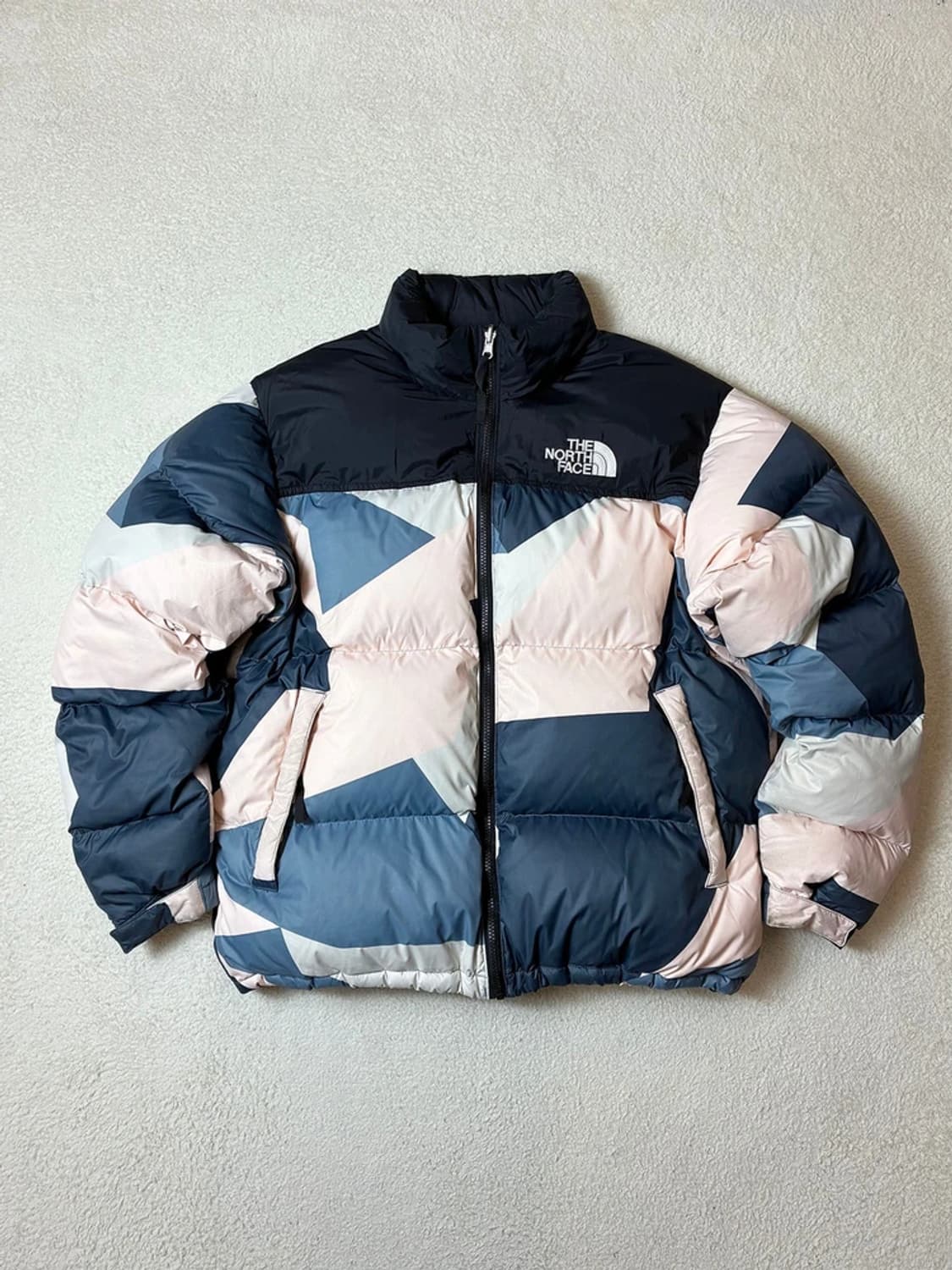 노스페이스 기하학 패턴 눕시 패딩 PN6454 상품이미지1